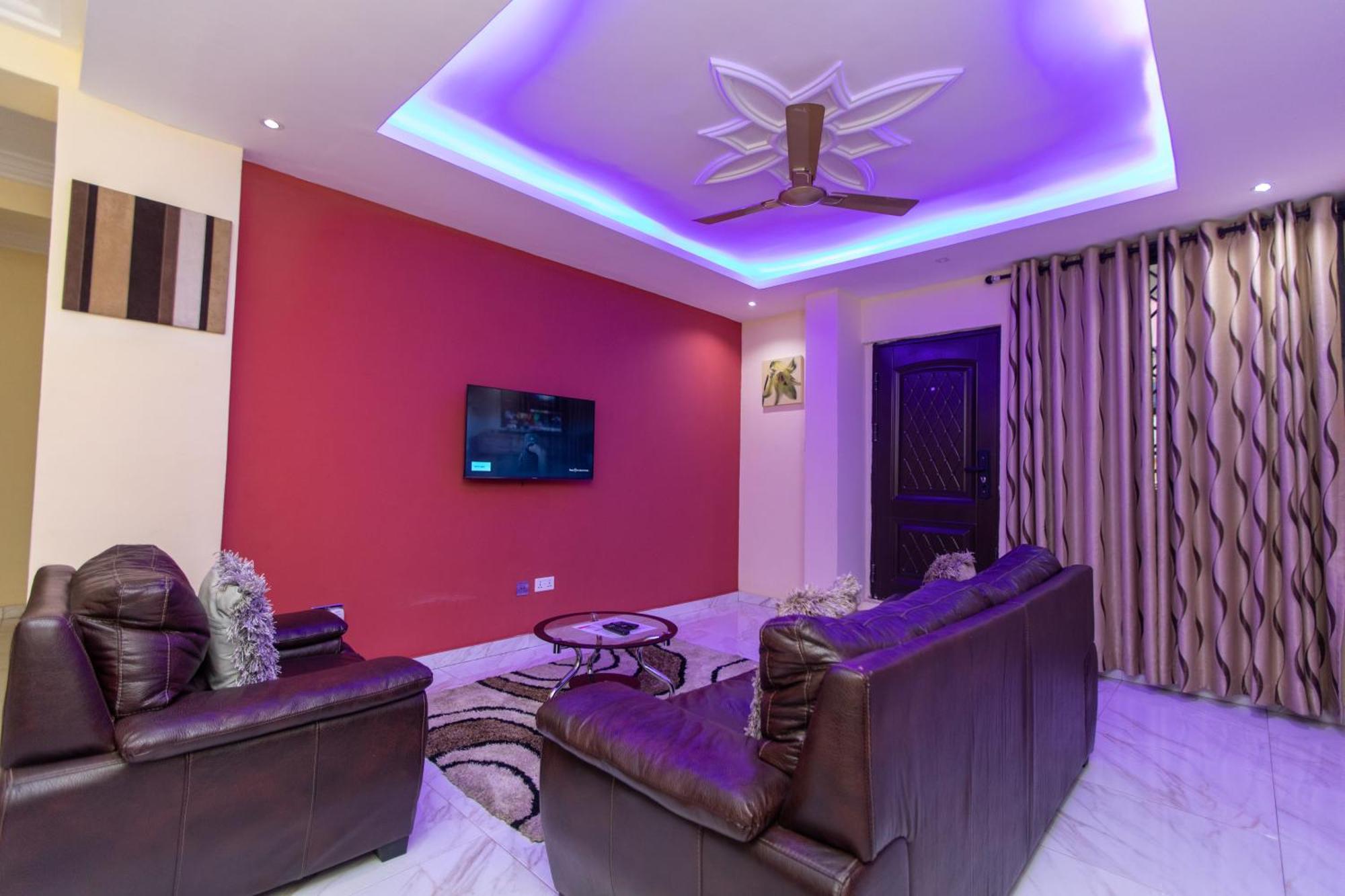 Washington Apartments - Just 25Mins Drive From The Airport Kwashieman Exteriér fotografie