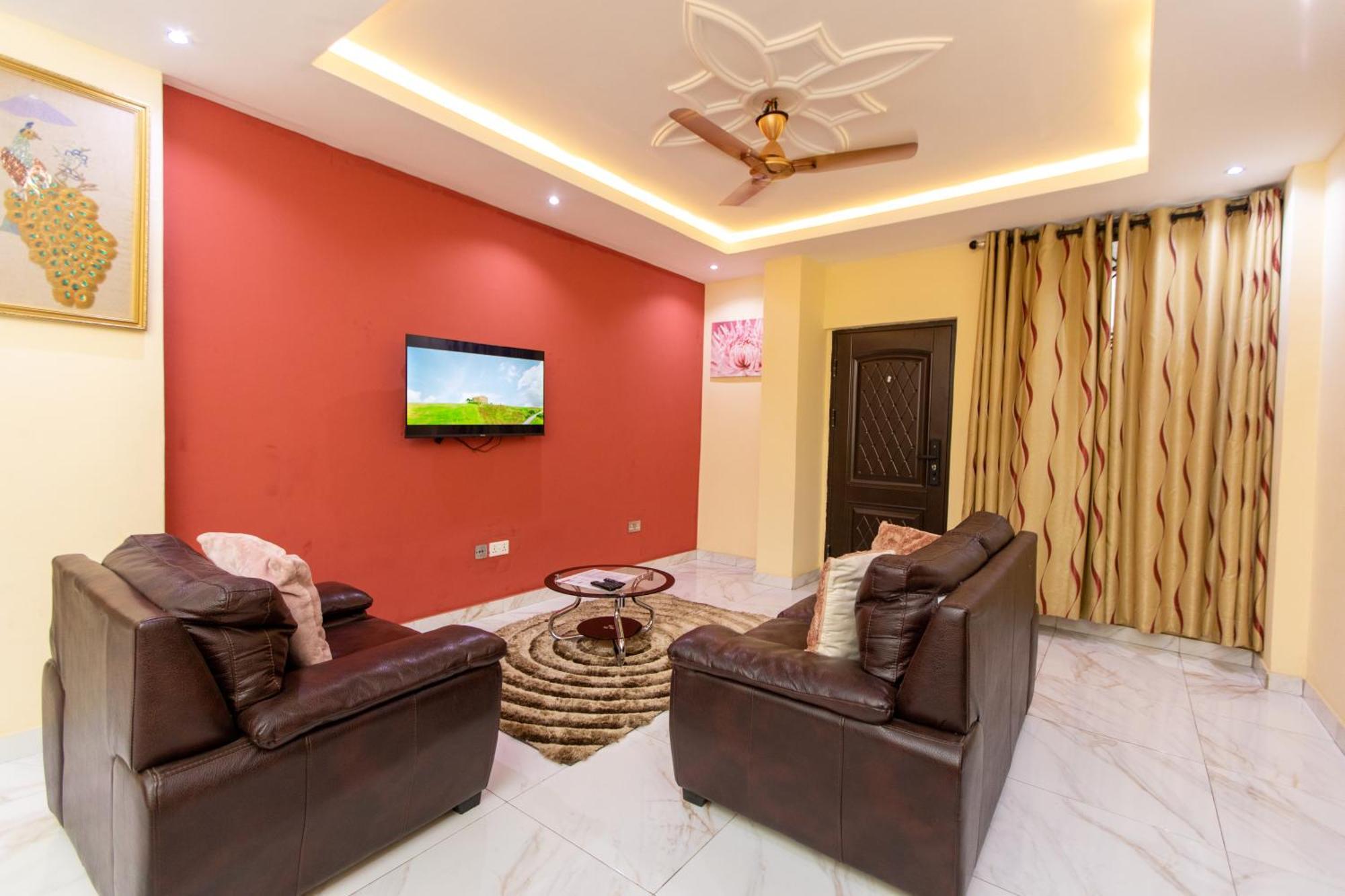 Washington Apartments - Just 25Mins Drive From The Airport Kwashieman Exteriér fotografie