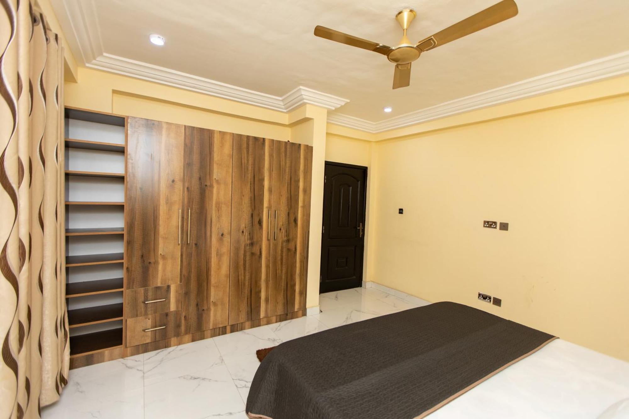 Washington Apartments - Just 25Mins Drive From The Airport Kwashieman Exteriér fotografie