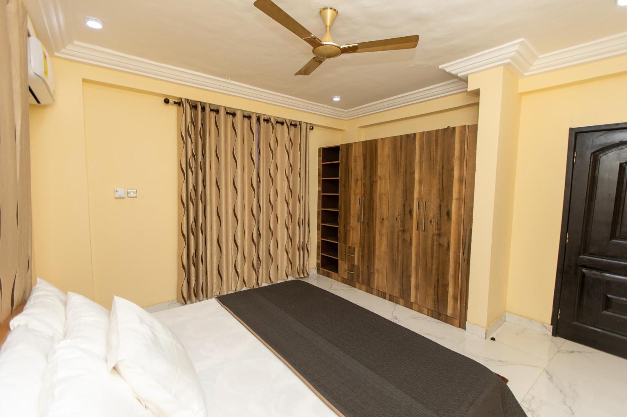 Washington Apartments - Just 25Mins Drive From The Airport Kwashieman Exteriér fotografie